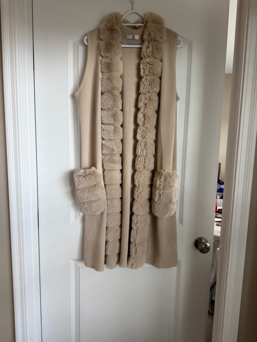 Sleeveless Faux-Fur Trim Long Vest in Beige